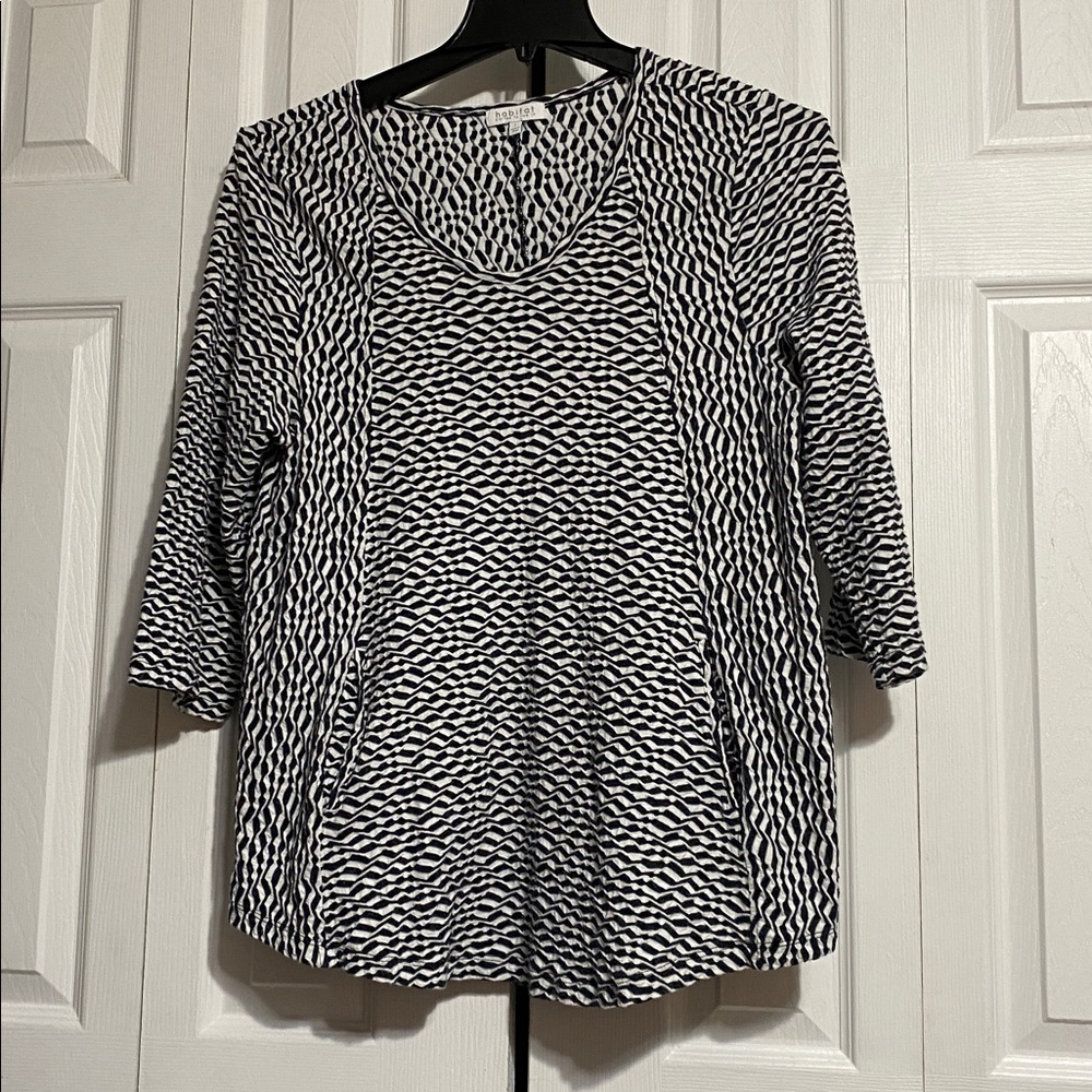 Habitat cotton blend Stretch Textured top shirt size LARGE